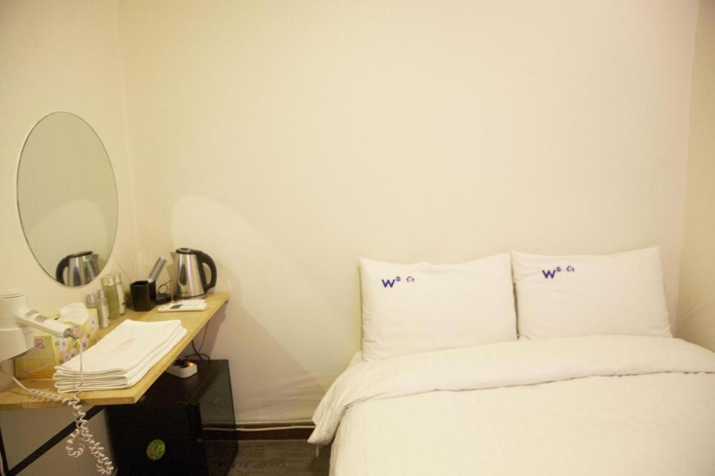 W Mini Hotel 2*
