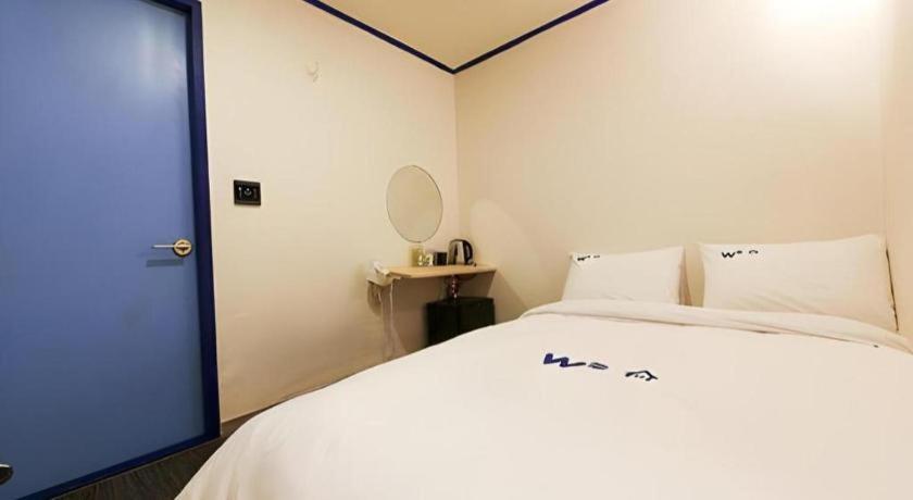 W Mini Hotel 2*