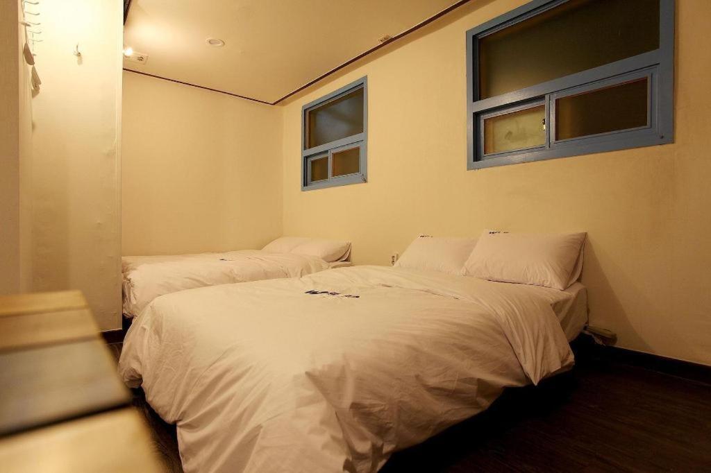 W Mini Hotel