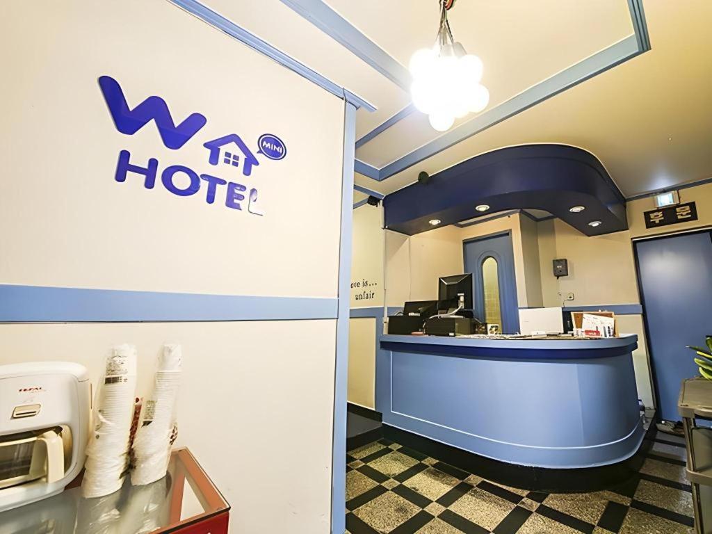 Hotel W Mini 2*