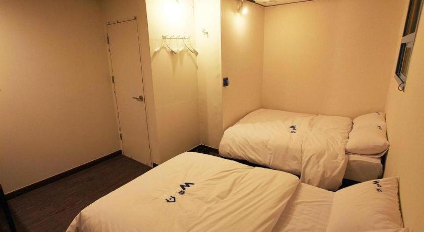 Hotel W Mini
